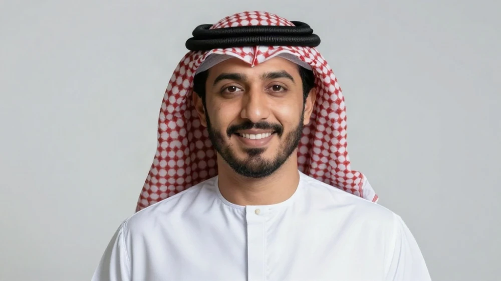 مذيع تعليق صوتي عربي